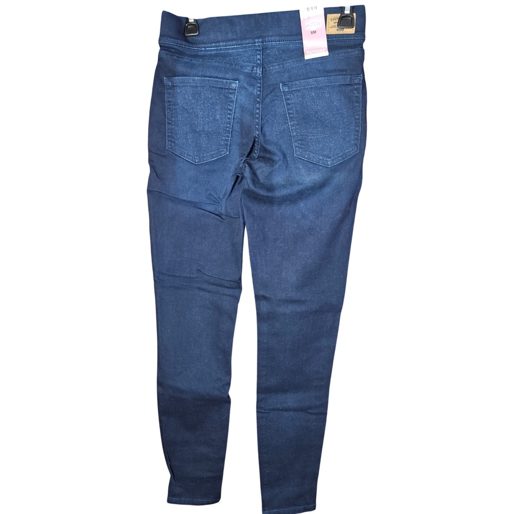 Signature Levi Strauss Skinny Jeans Womens 6M Totally Shaping Dark Wash New